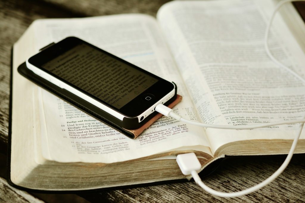 bible-phone-telephone-digital