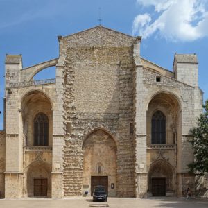 saint maximin basilique facade