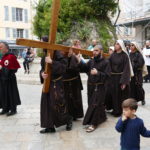 p4540642 chemin de croix centre ville