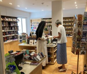 boutique monsatere marie madeleine