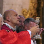 p1920280 messe confirmations st maximin mgr touvet tb